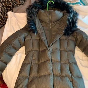 Like new woman’s north face .top of the line model